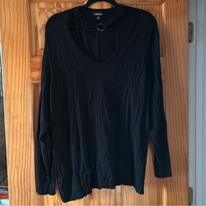 Torrid Black V-neck with choker attached